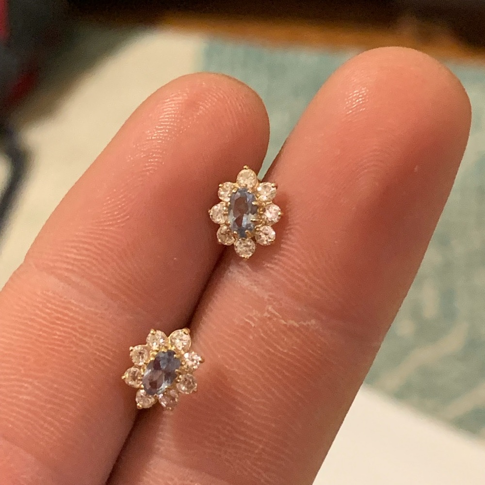 Earrings gold